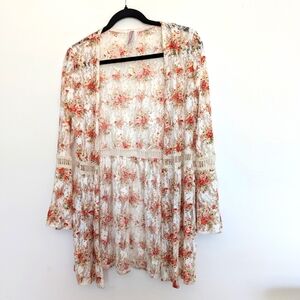 Mauve Anthropologie floral lace open flared sleeve cardigan